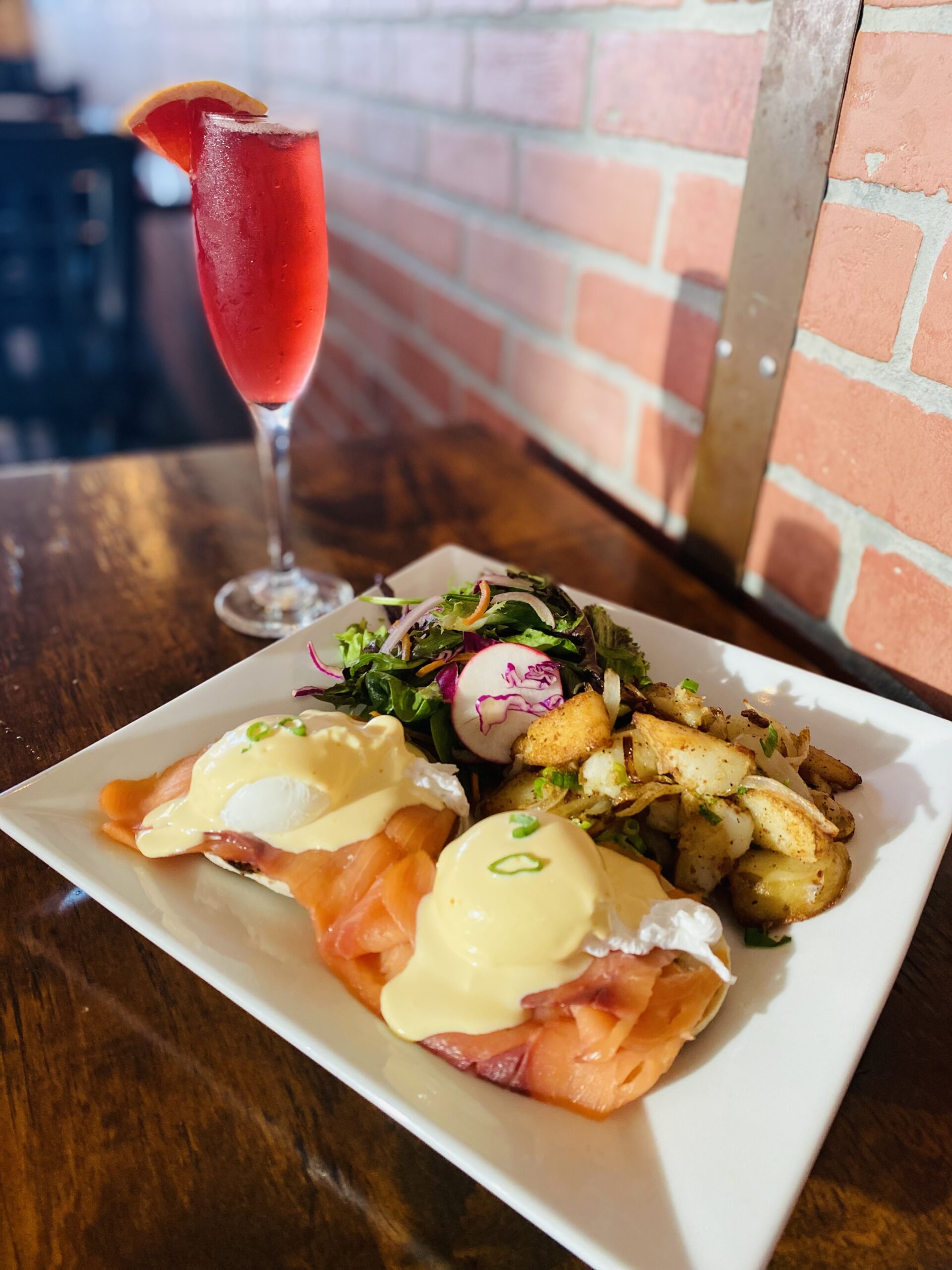 Salmon Benedict